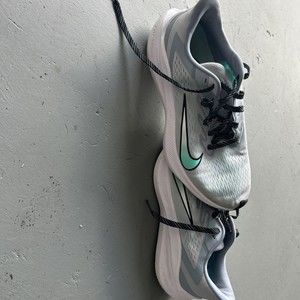 Womens Nike Air Zoom Winflo 7 Obsidian Turquoise Teal size 8.5 New CJ0302-006